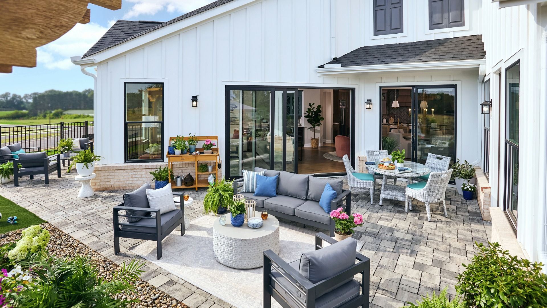 casa en The Courtyards of Franklin Goldmine por Epcon Communities