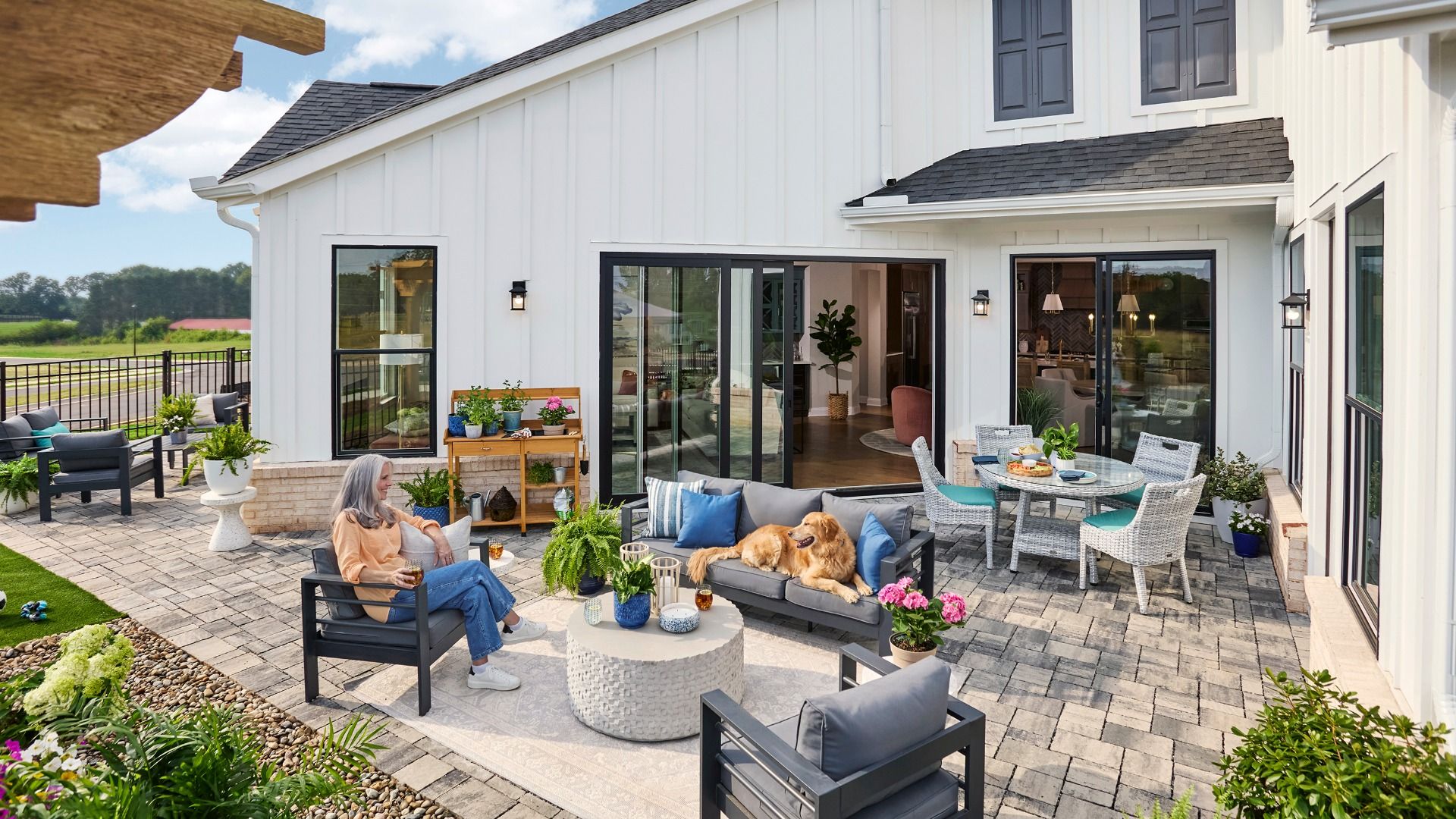 casa en The Courtyards at Bailey Farms por Epcon Communities