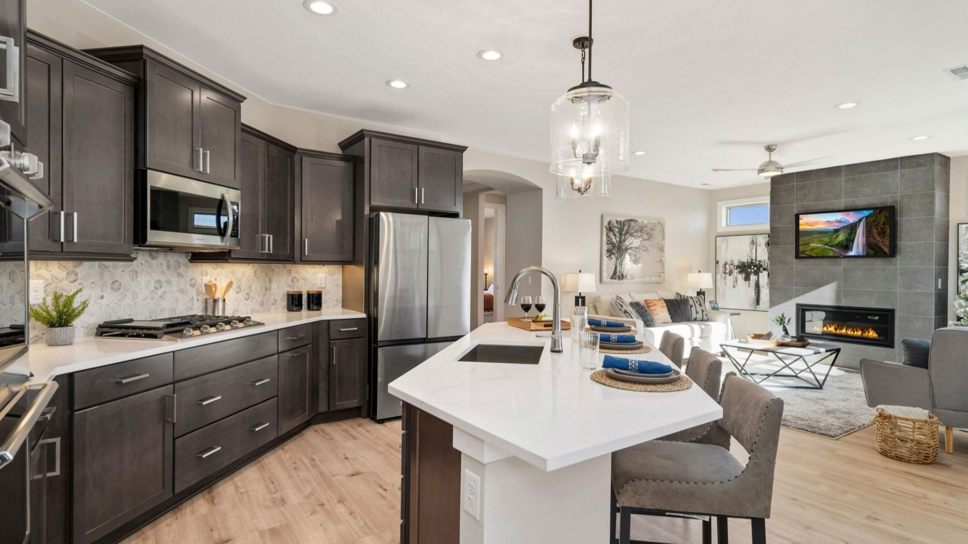 casa en The Courtyards at Lupton Village por Epcon Communities