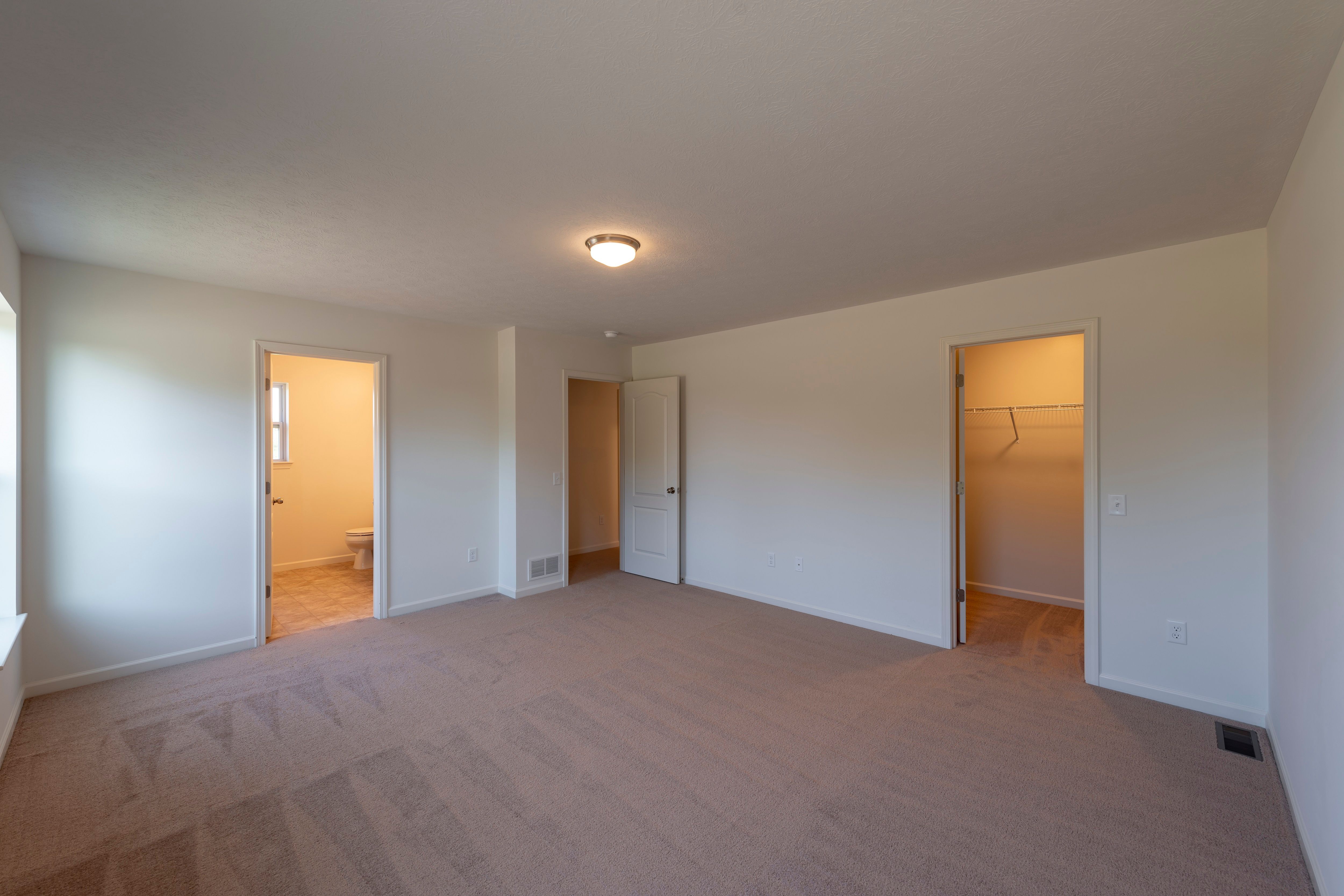 Saginaw I bedroom