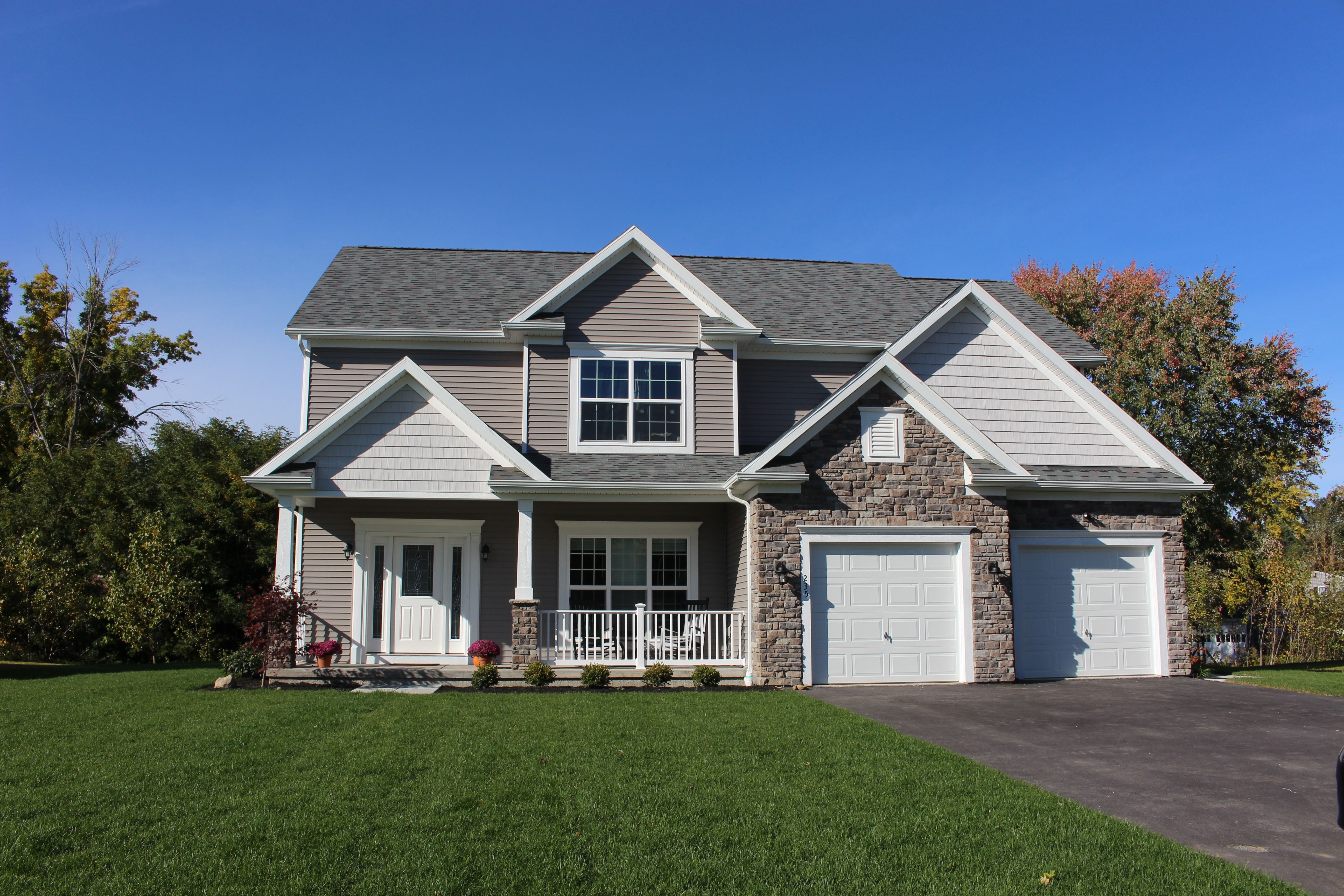97 Rockdale Trail. Greece, NY 14612