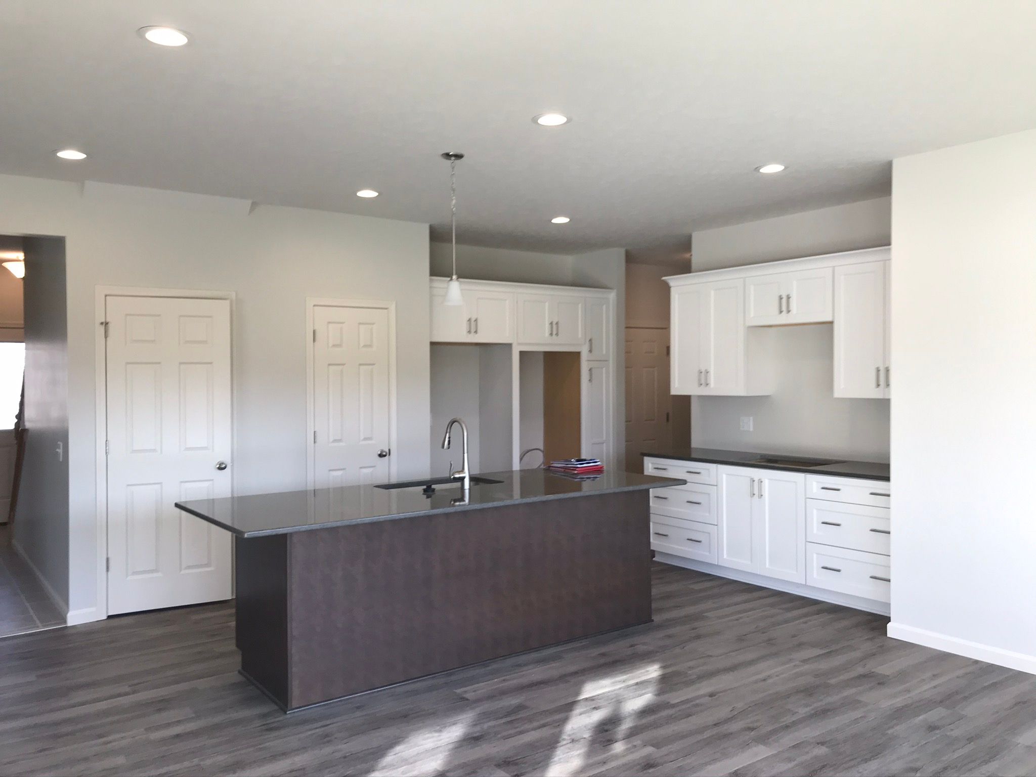 Saginaw II Kitchen