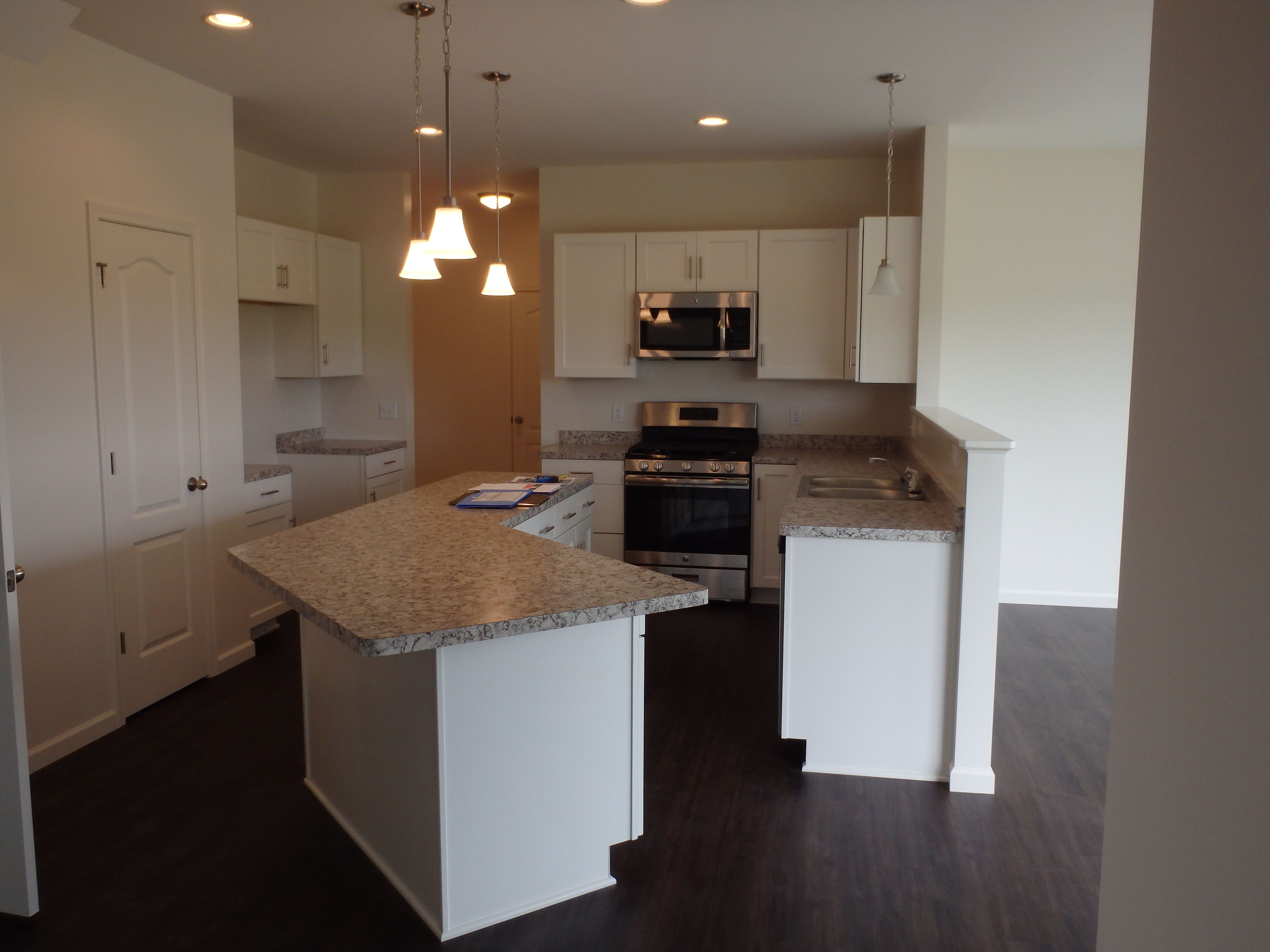 Saginaw II Kitchen