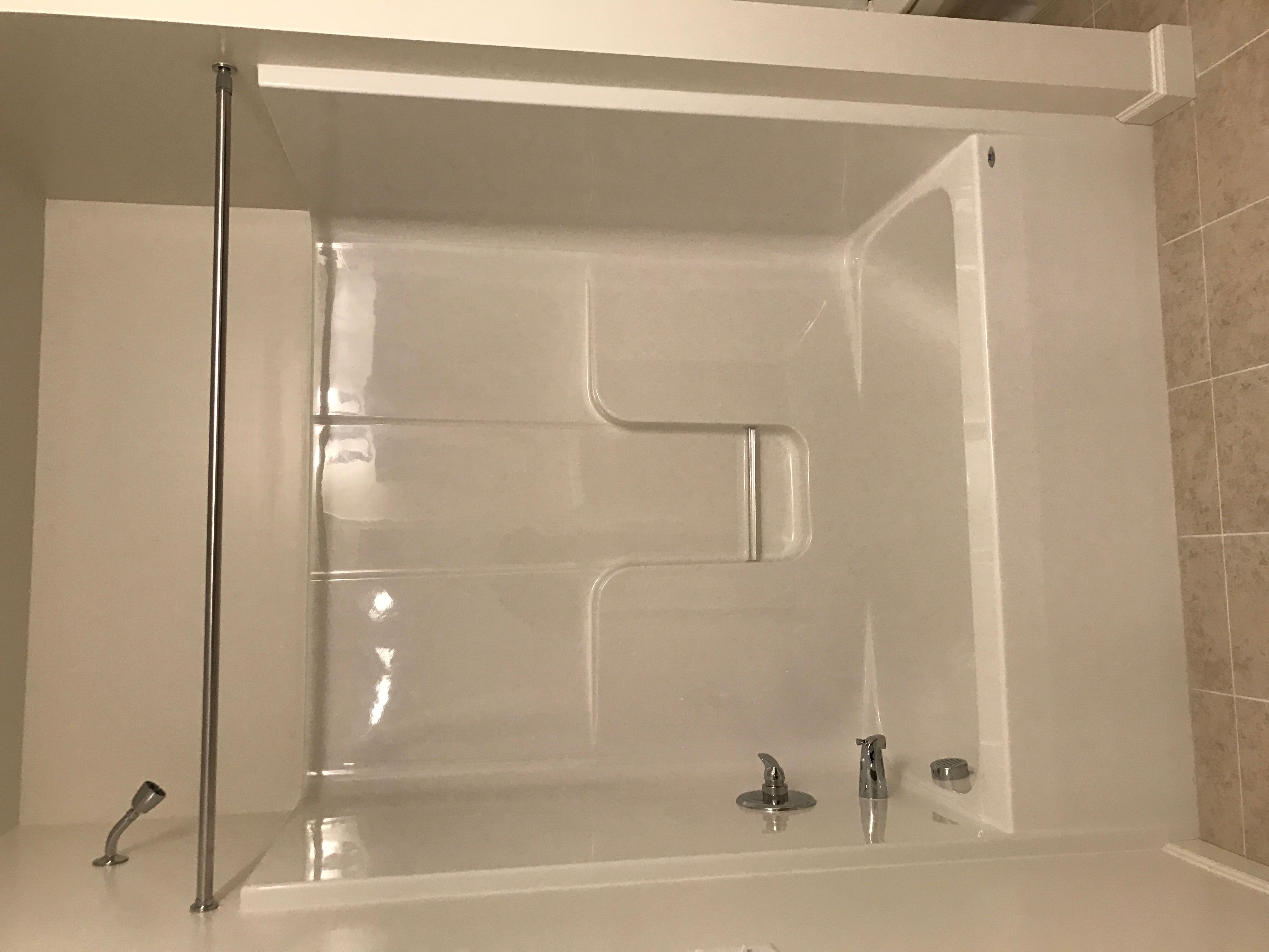 Saginaw II Bathroom