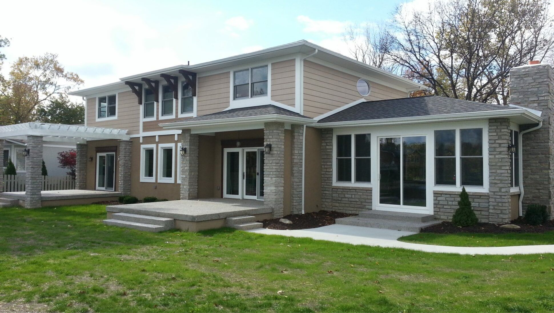Fenton Lakes Building & Design por Fenton Lakes Building & Design en Flint Michigan