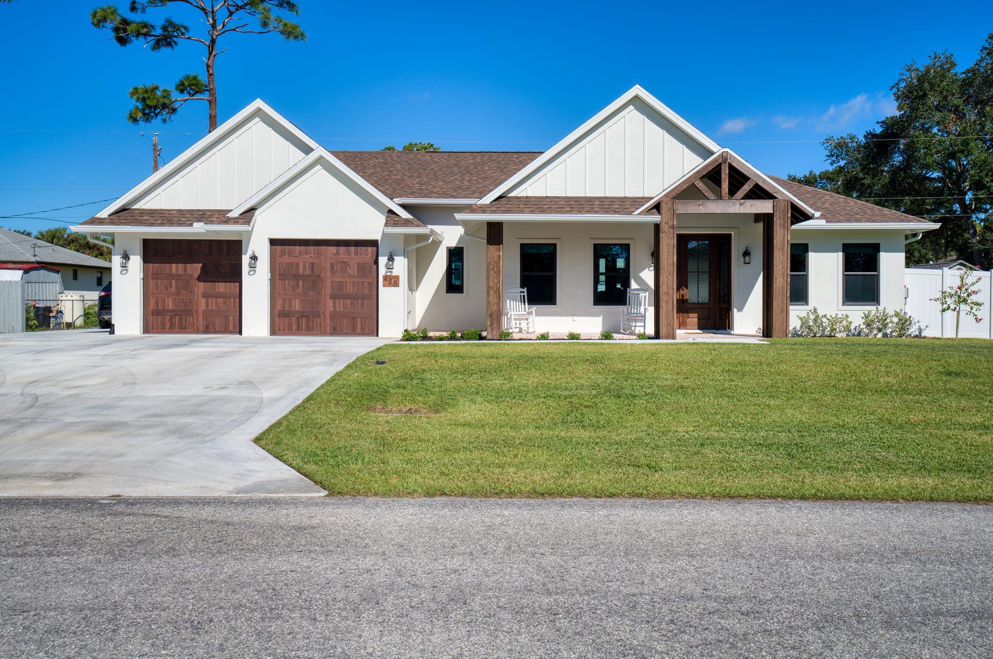 Fireside Homes por Fireside Homes en Sarasota-Bradenton Florida