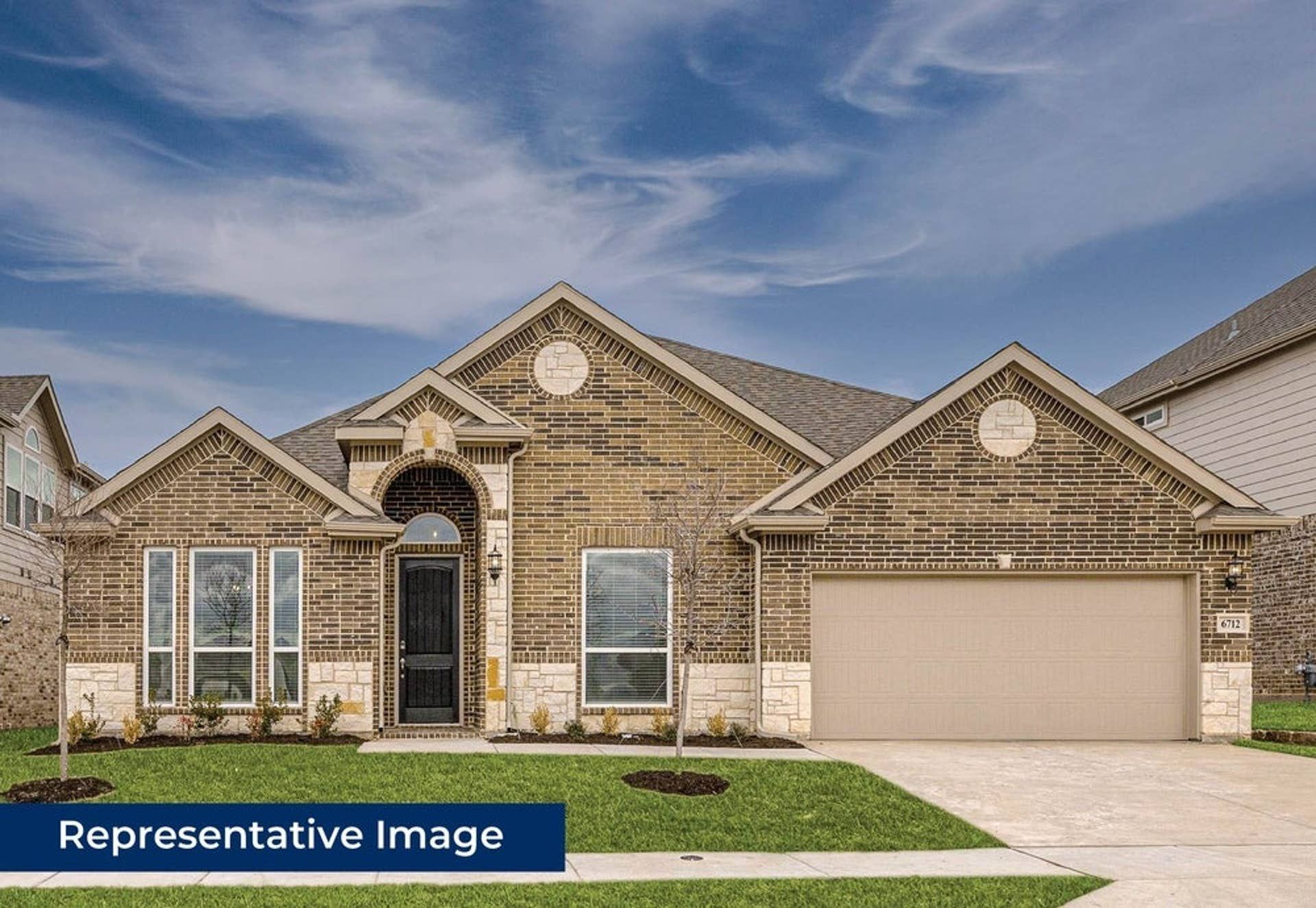 1506 Spring Hill Drive. Cedar Hill, TX 75104