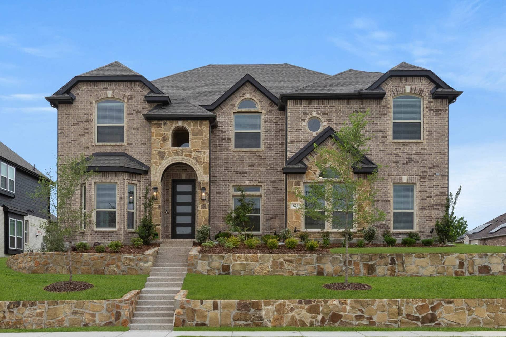 Hillcrest 2R (w/Media) - Summit Parks: Desoto, Texas - First Texas Homes