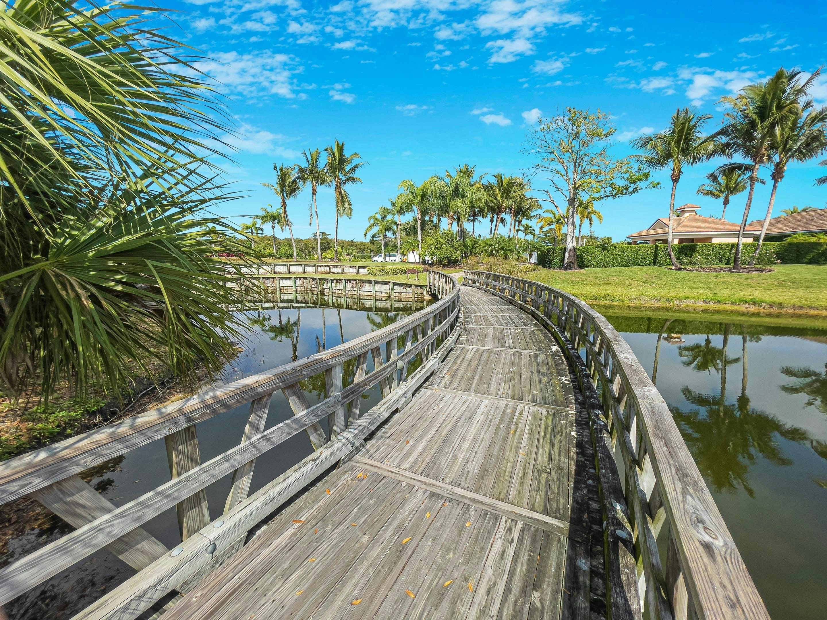 The Falls at Grand Harbor por GHO Homes en Indian River County Florida