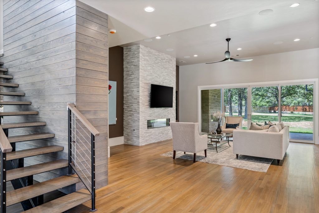 casa en Garabedian Properties por Garabedian Properties