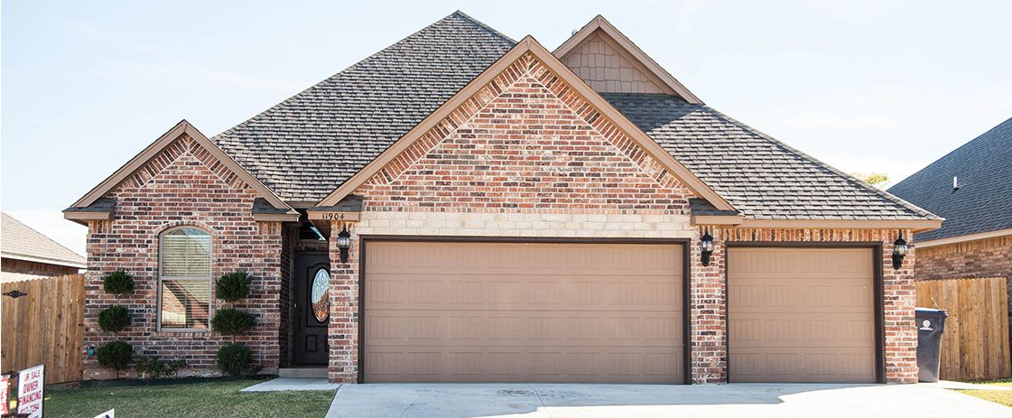Gary Owens Homes - : Mustang, OK