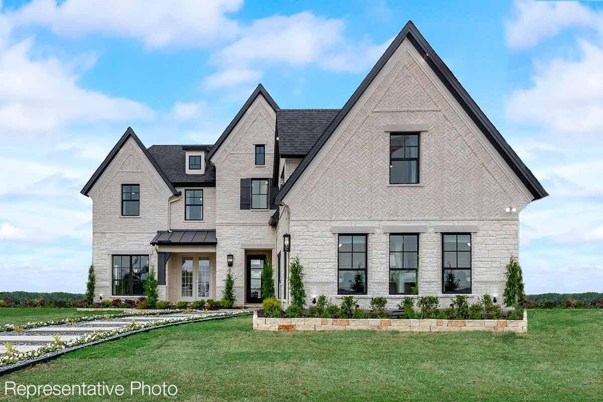 2828 Emerald Shallows Drive. McKinney, TX 75072