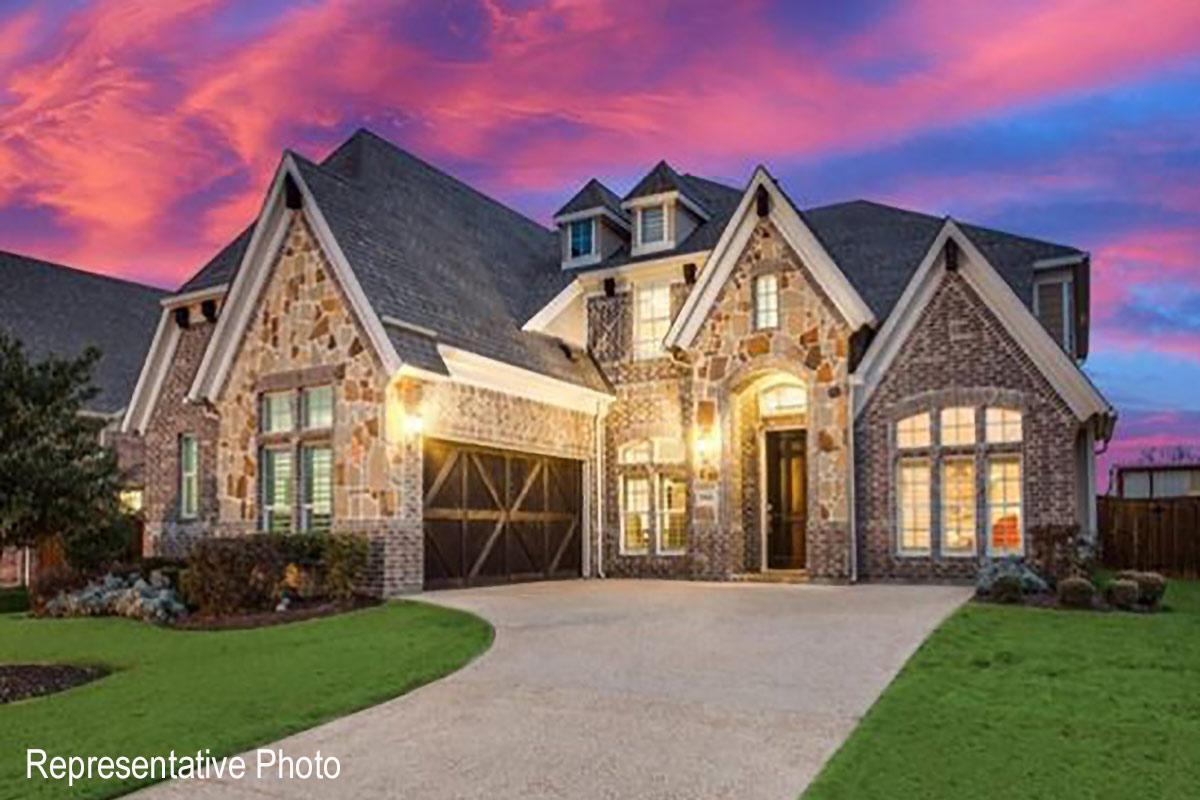 4917 Hunters Creek Trail. Frisco, TX 75034
