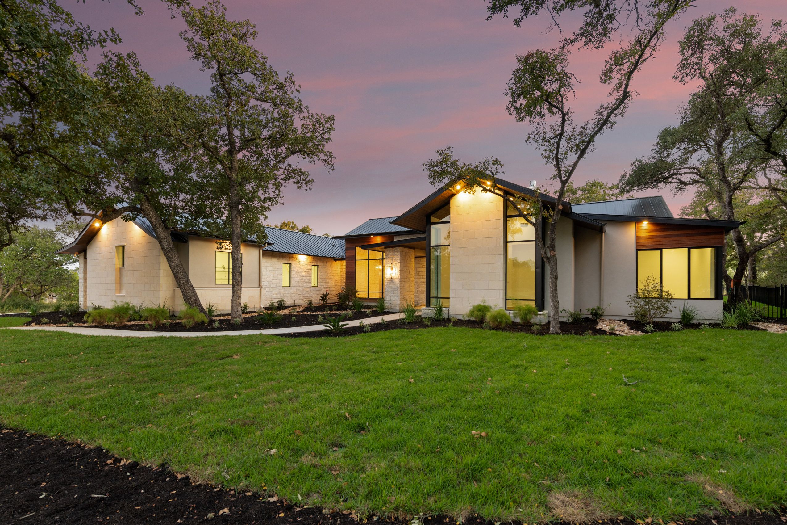 casa en Group Three Builders por Group Three Builders