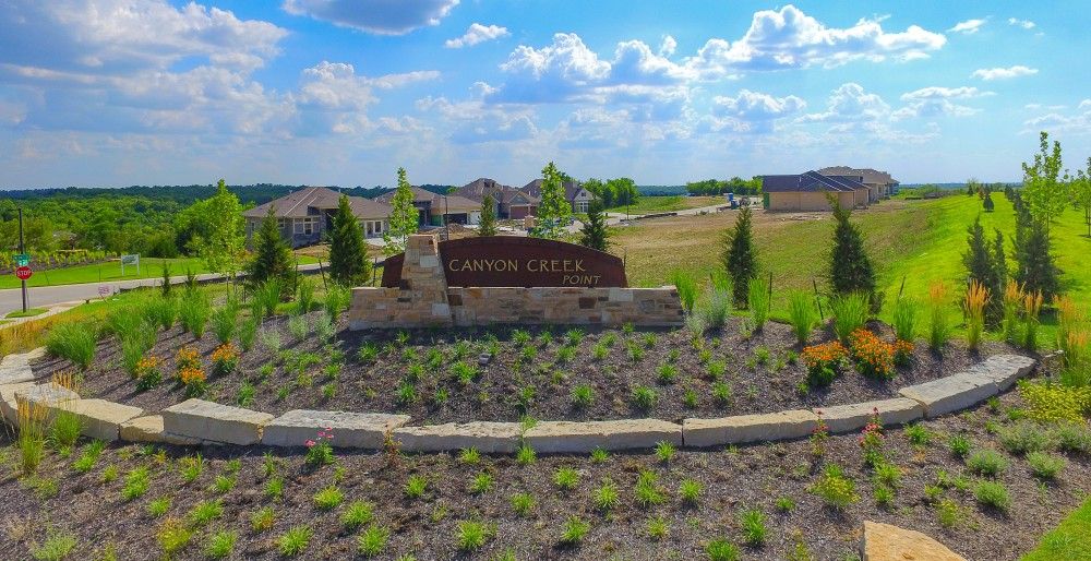 casa en Canyon Creek Point por Hilmann Homes