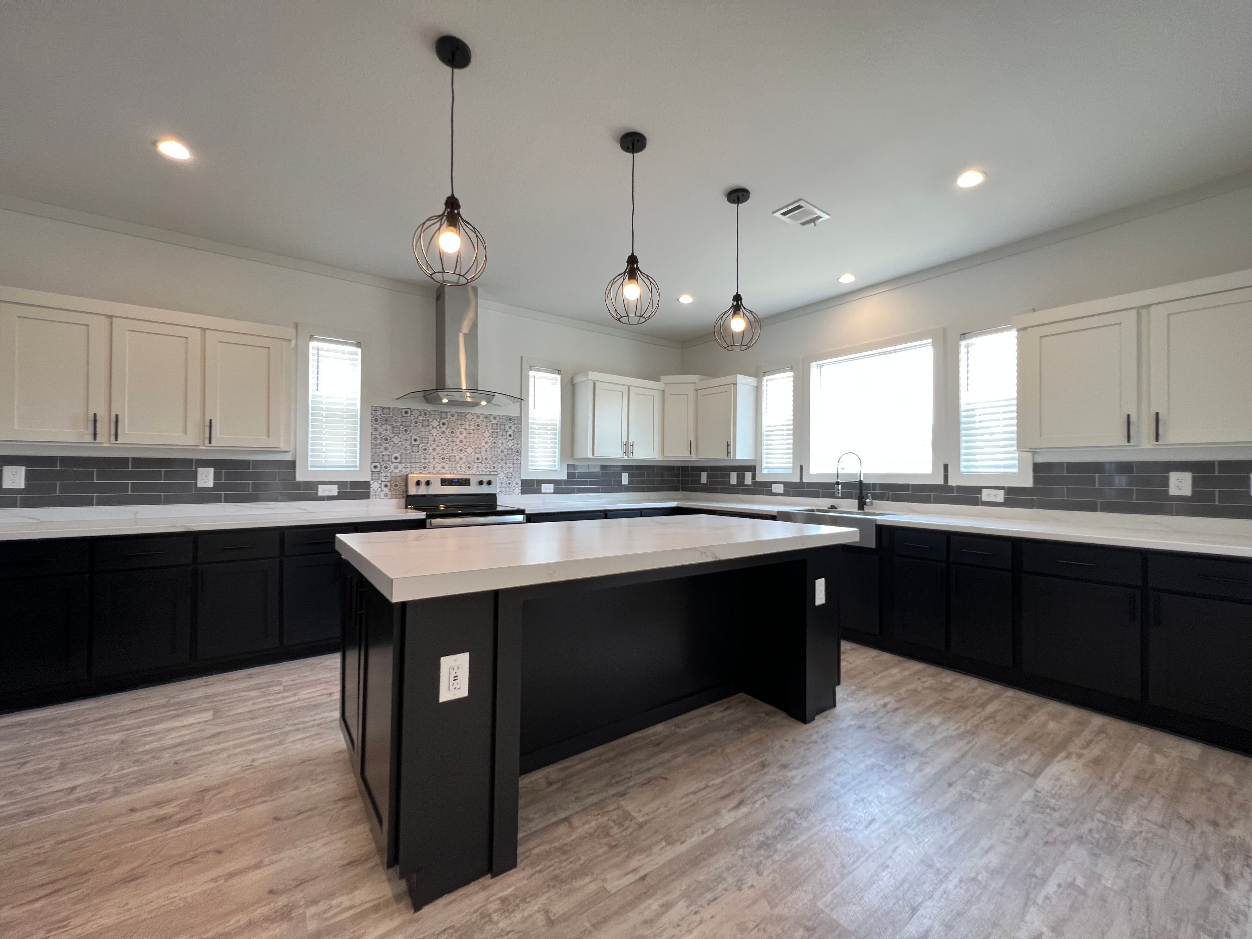 11106 Loblolly Lane. Euless, TX 76040
