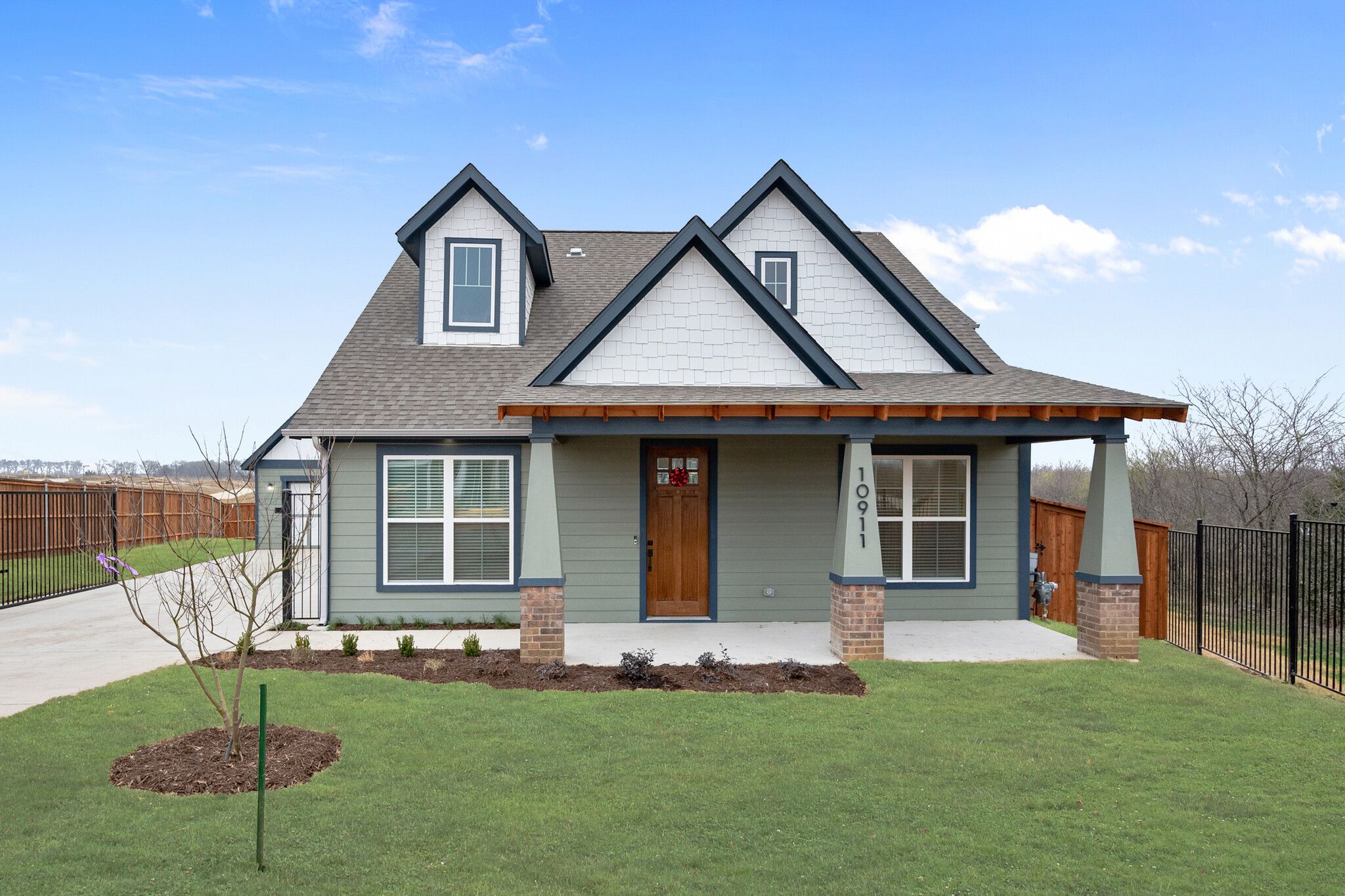 10863 Eva Mae Boulevard. Midlothian, TX 76065