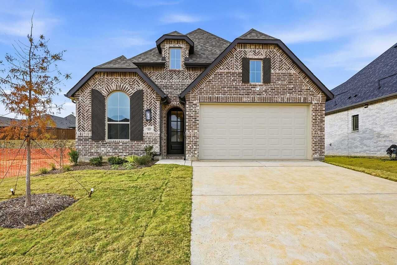 Plan Bentley - Gateway Village - The Reserve: Denison, Texas - Highland Homes