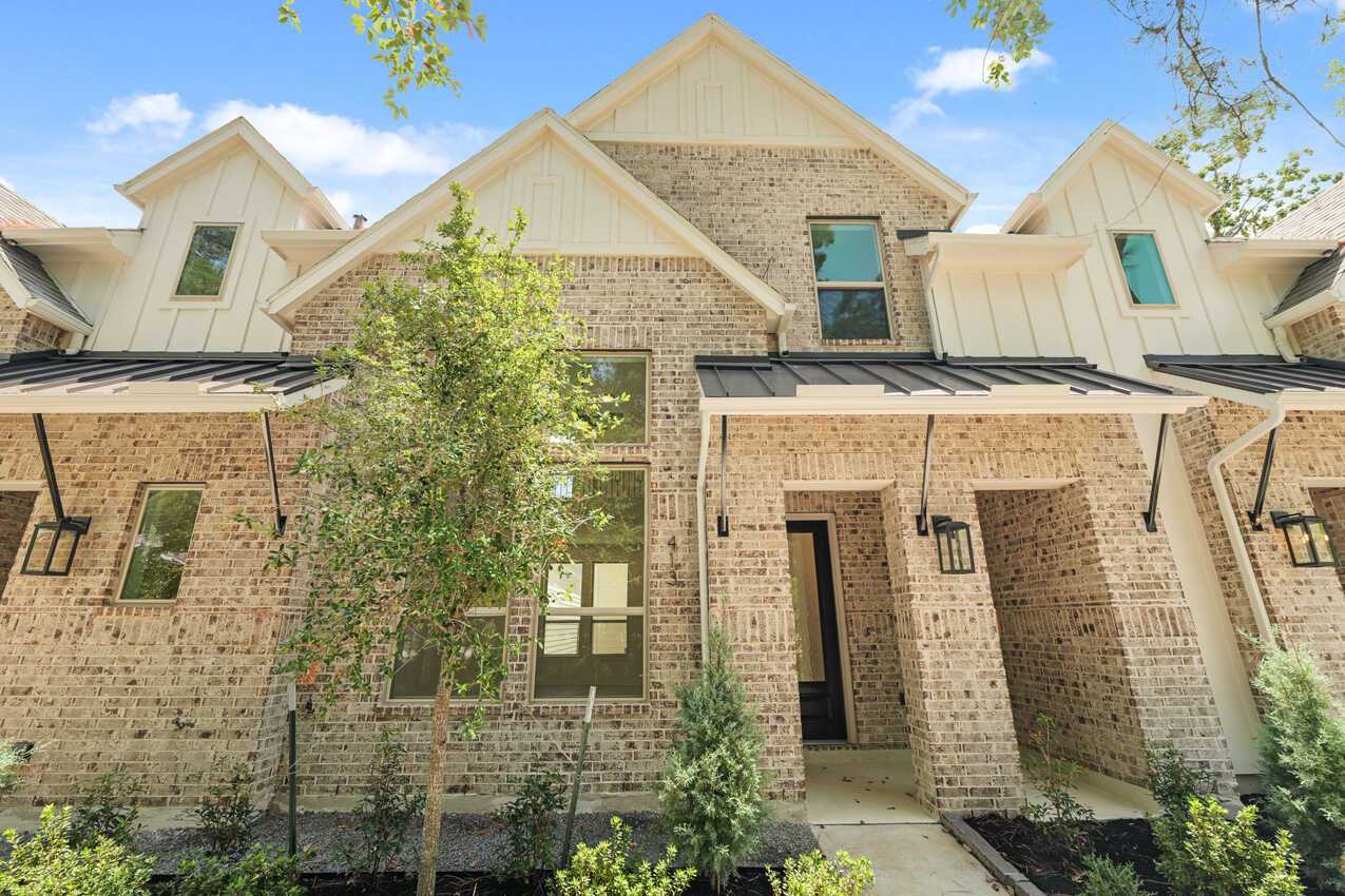 Plan Chatham - Woodforest Townhomes: Townhomes: The Villas: Montgomery, Texas - Highland Homes