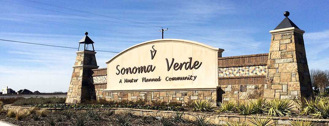 casa en Sonoma Verde: 60ft. lots por Highland Homes