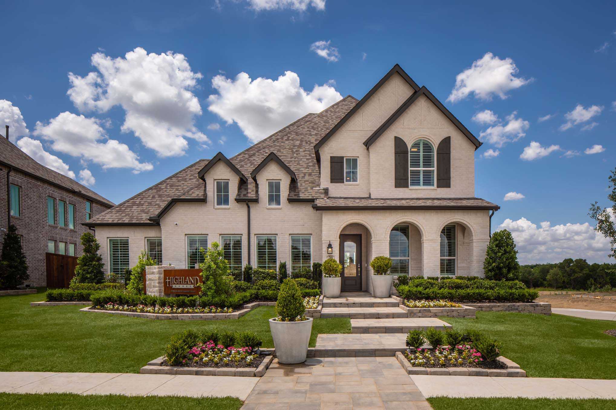 Thompson Farms: 60ft. lots por Highland Homes en Sherman-Denison Texas