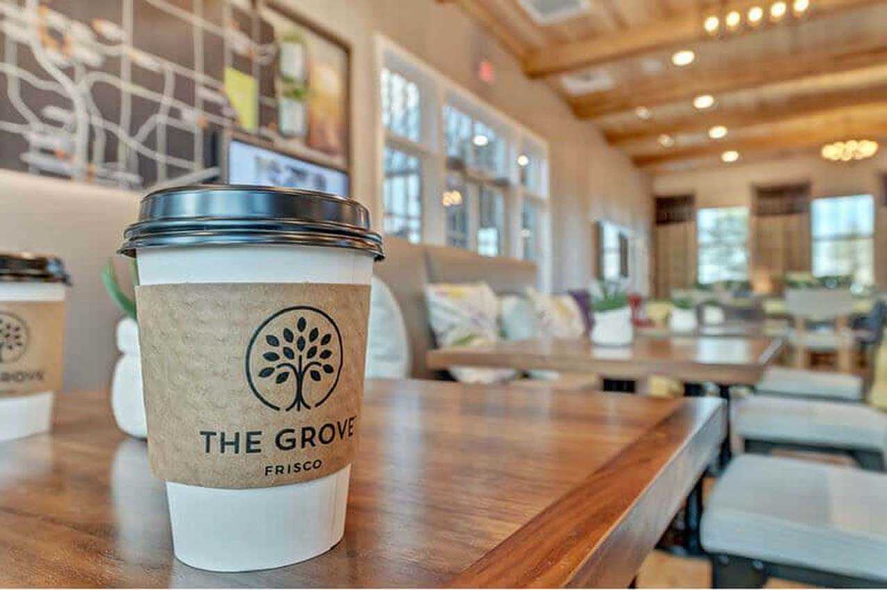 casa en The Grove Frisco: 95ft. lots por Highland Homes