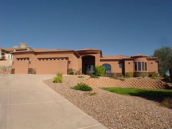 casa en Hollanti Custom Homes LLC por Hollanti Custom Homes LLC