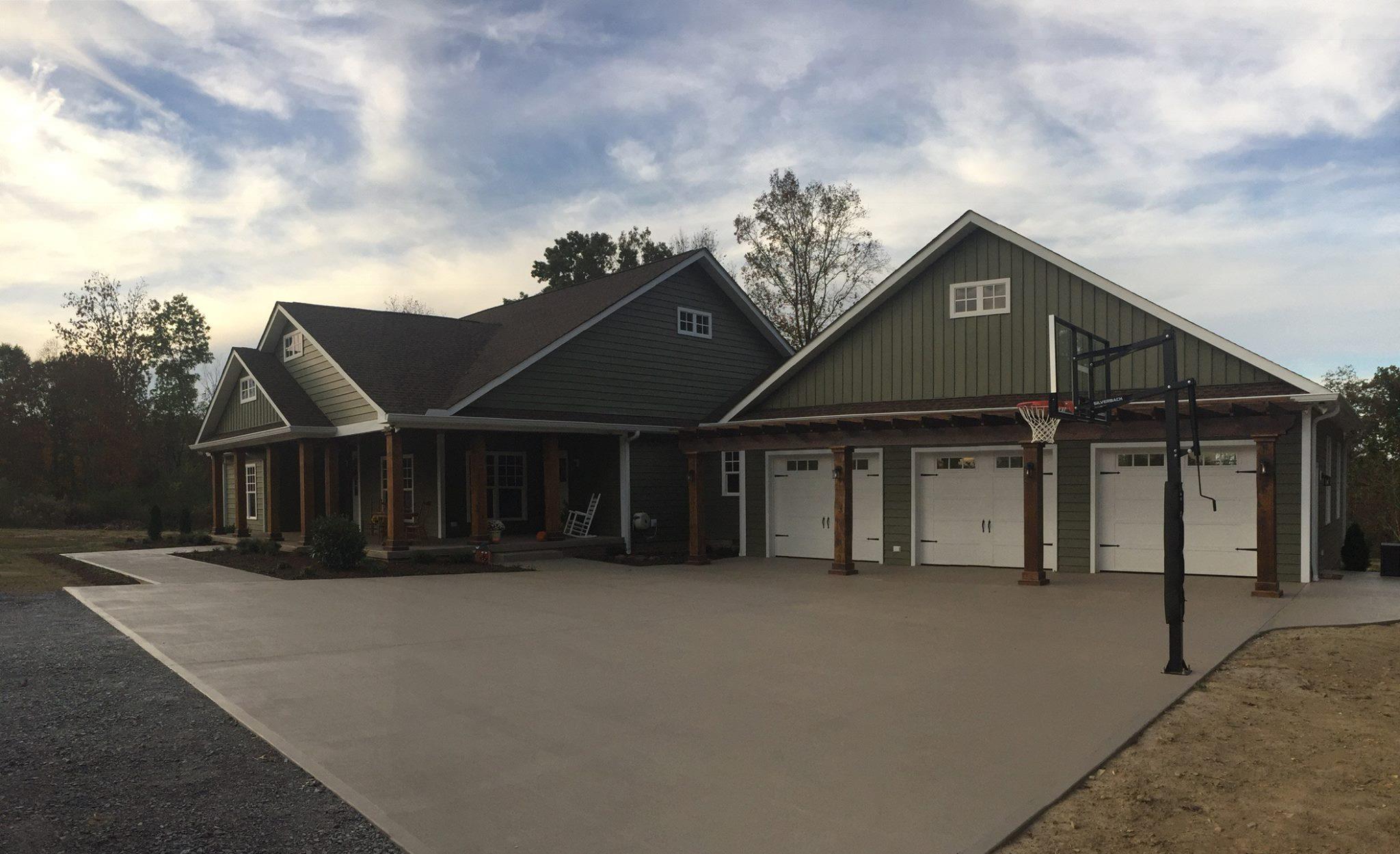 Holmes Custom Homes - Smithville, TN