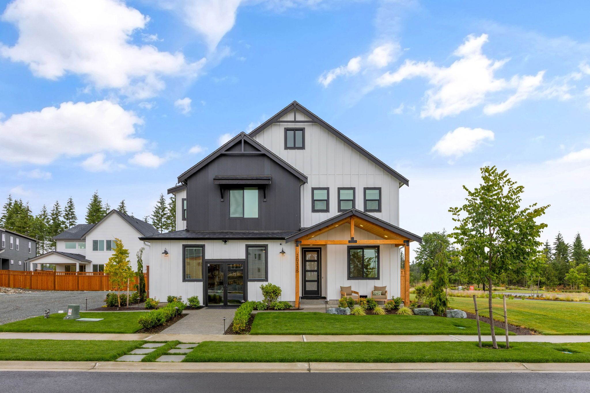 casa en Glacier Pointe at Tehaleh por Holt Homes