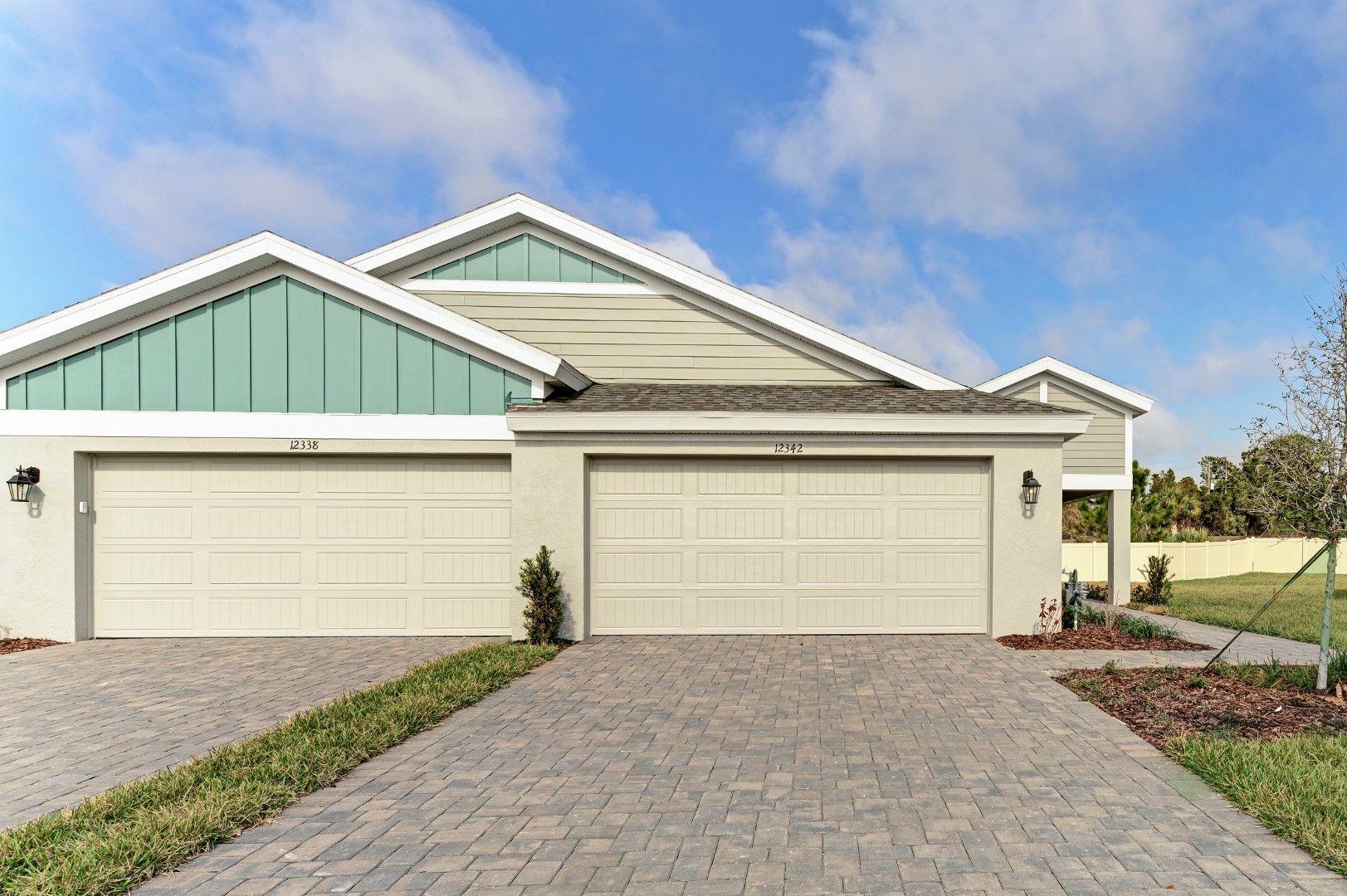 12342 Oak Hill Way