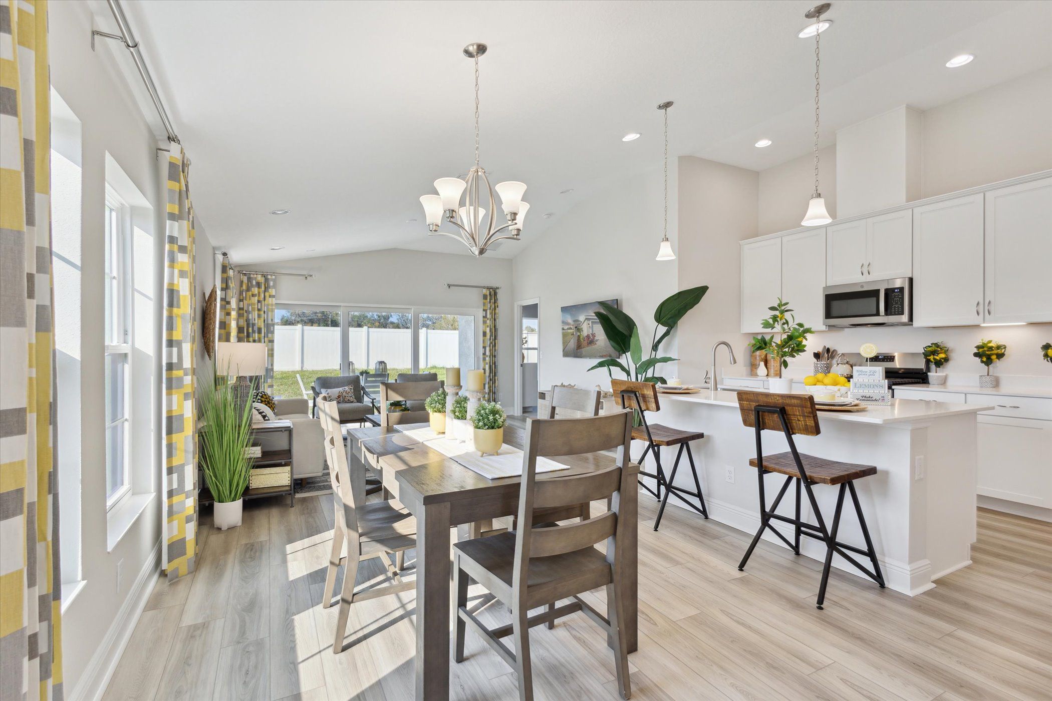casa en Crosswind Point por Homes by WestBay