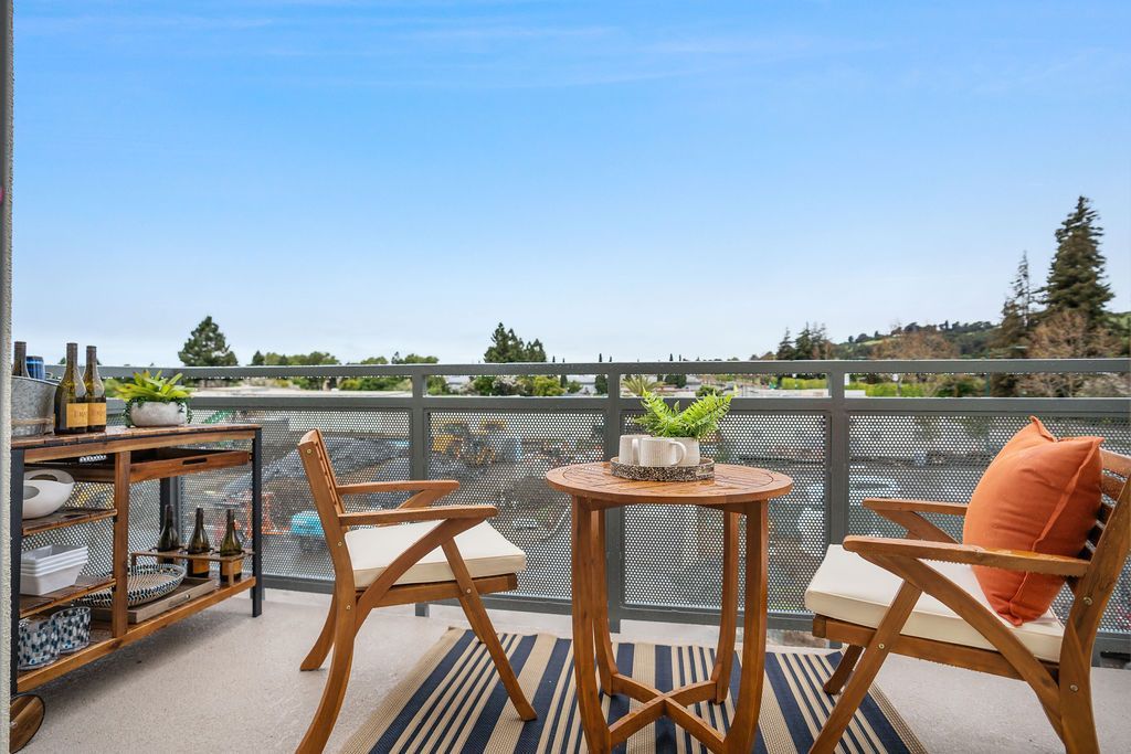 Fusion Plan 2 - Fusion: Hayward, California - Homes Built For America