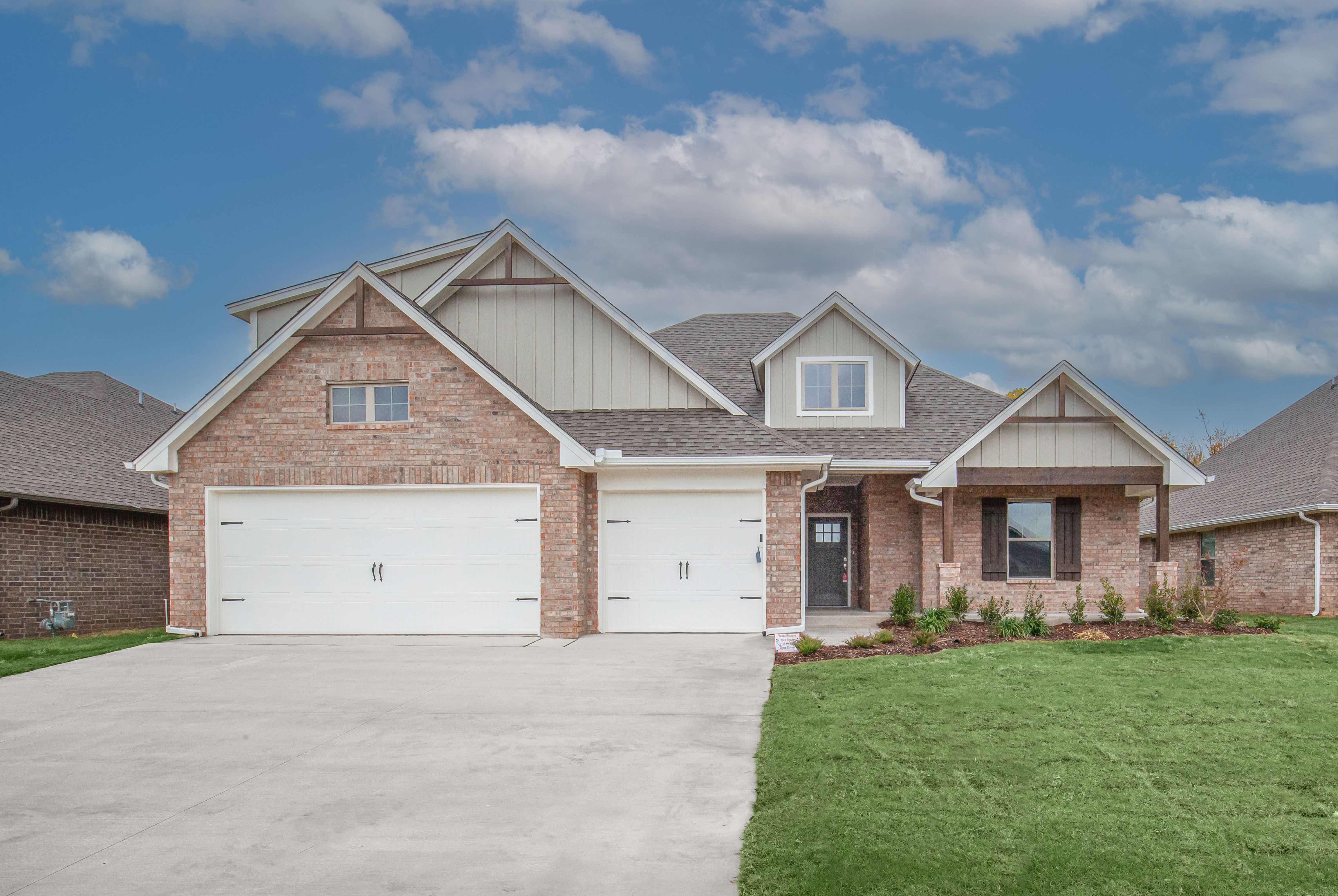 9204 Nw 117Th St. Yukon, OK 73099