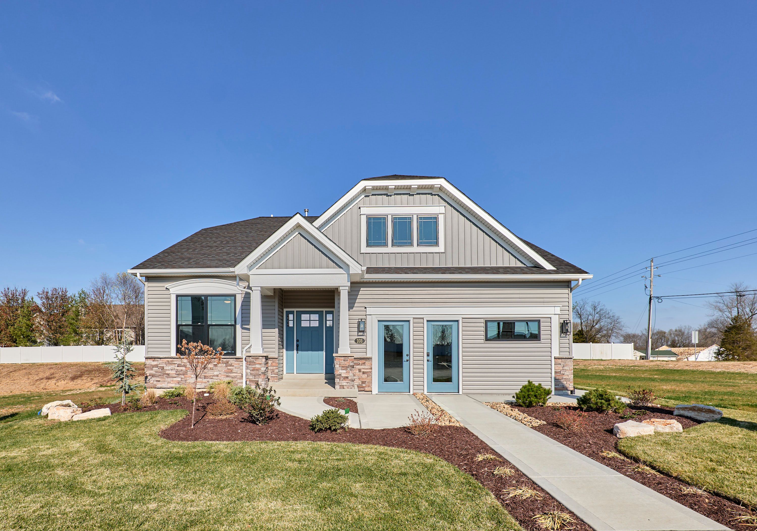 casa en Majestic Lakes por Houston Homes LLC