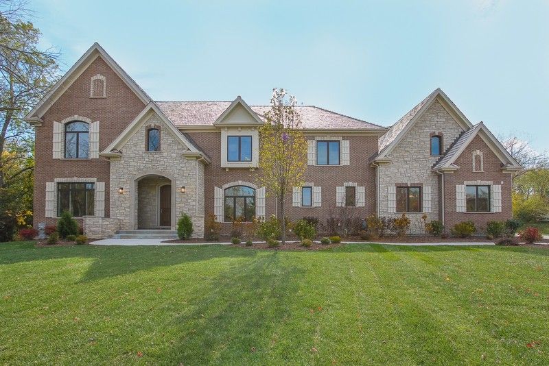 Wimbledon Estates por Icon Building Group en Chicago Illinois