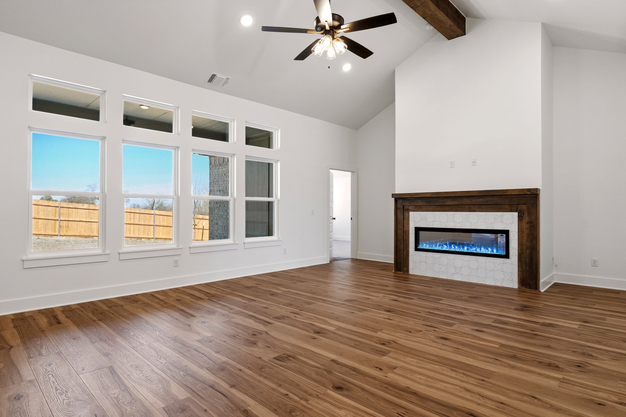 13201 Red Oak Drive