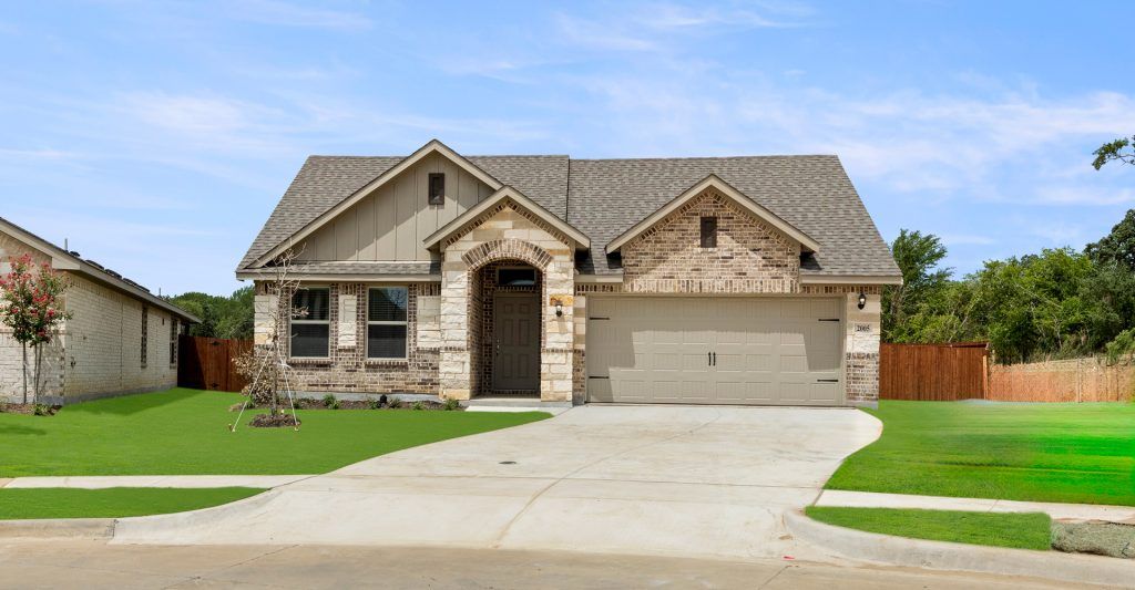 2205 Avatar Way. Aubrey, TX 76227