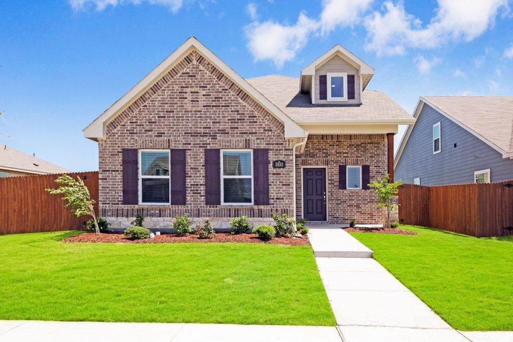 3002 Stillwater Lane. Crandall, TX 75114