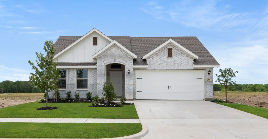 111 Aston Way. Terrell, TX 75160