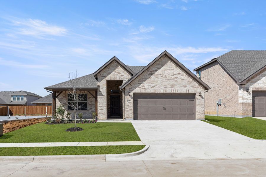 111 Aston Way. Terrell, TX 75160