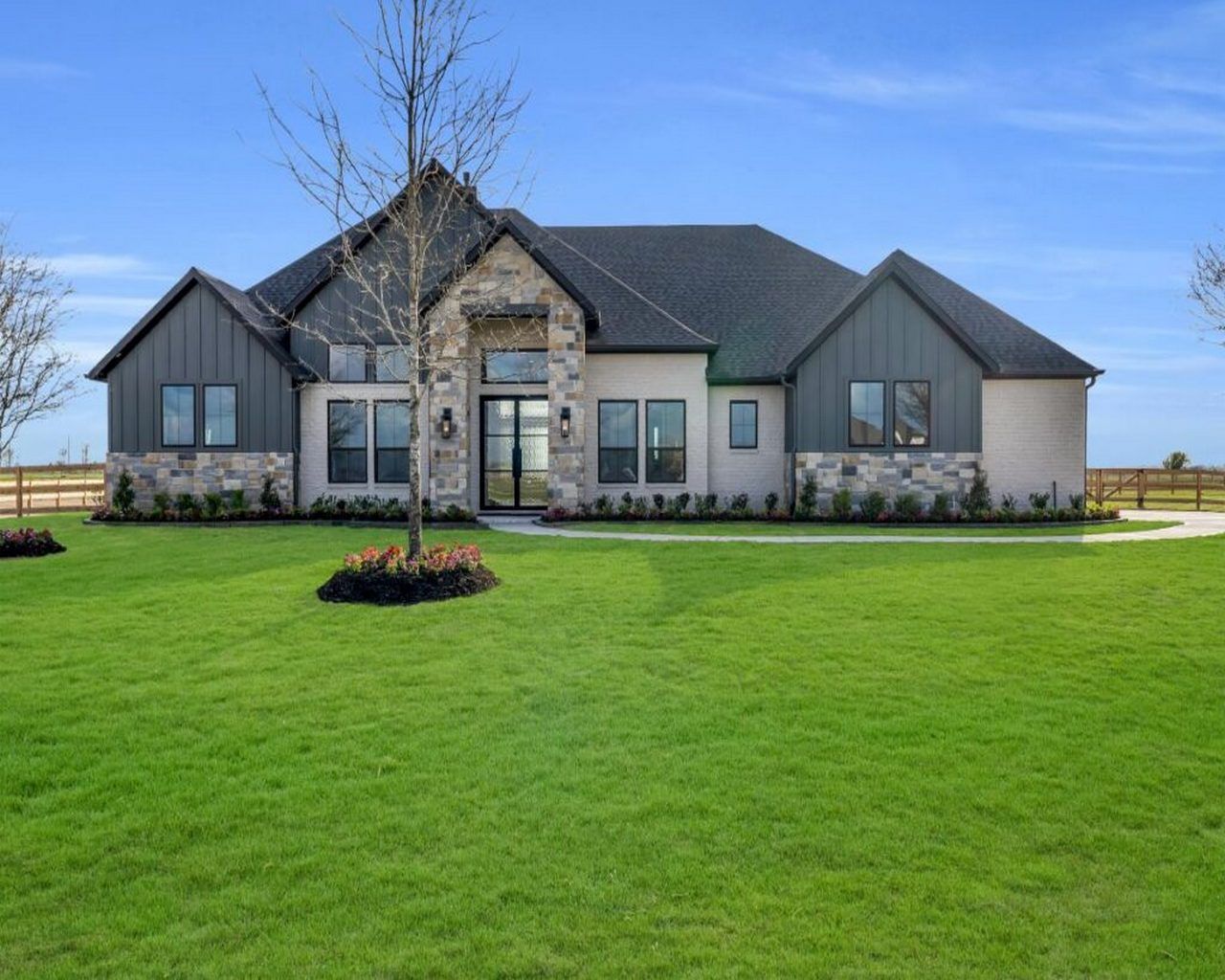 casa en Lakeview by Jamestown Estate Homes por Jamestown Estate Homes