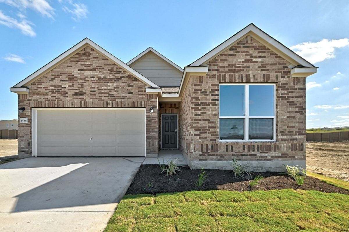 Plan 1655 - Stoney Chase: Del Valle, Texas - KB Home