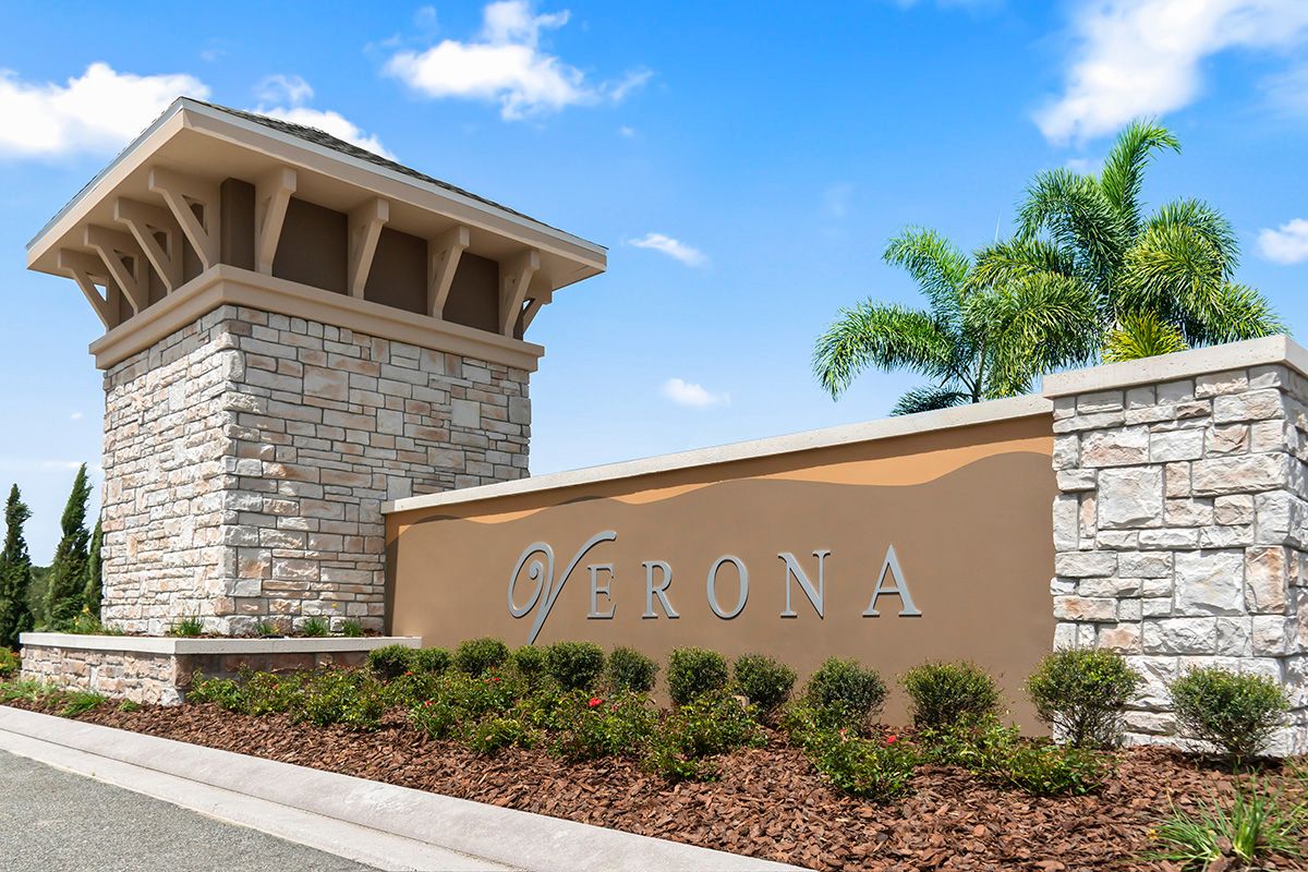 casa en Naples Village at Verona II por KB Home