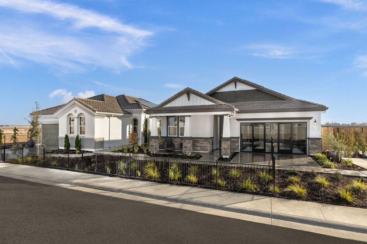 casa en Highland at The Grove por KB Home