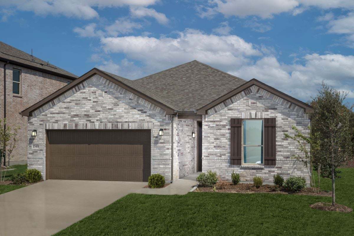 1558 Kingsbridge Drive. Princeton, TX 75407