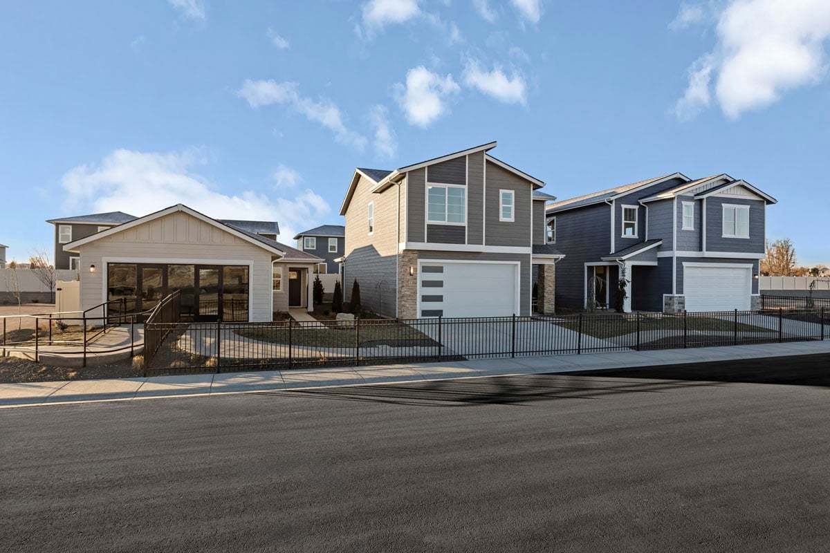 casa en Enclave at Reflections Edge por KB Home