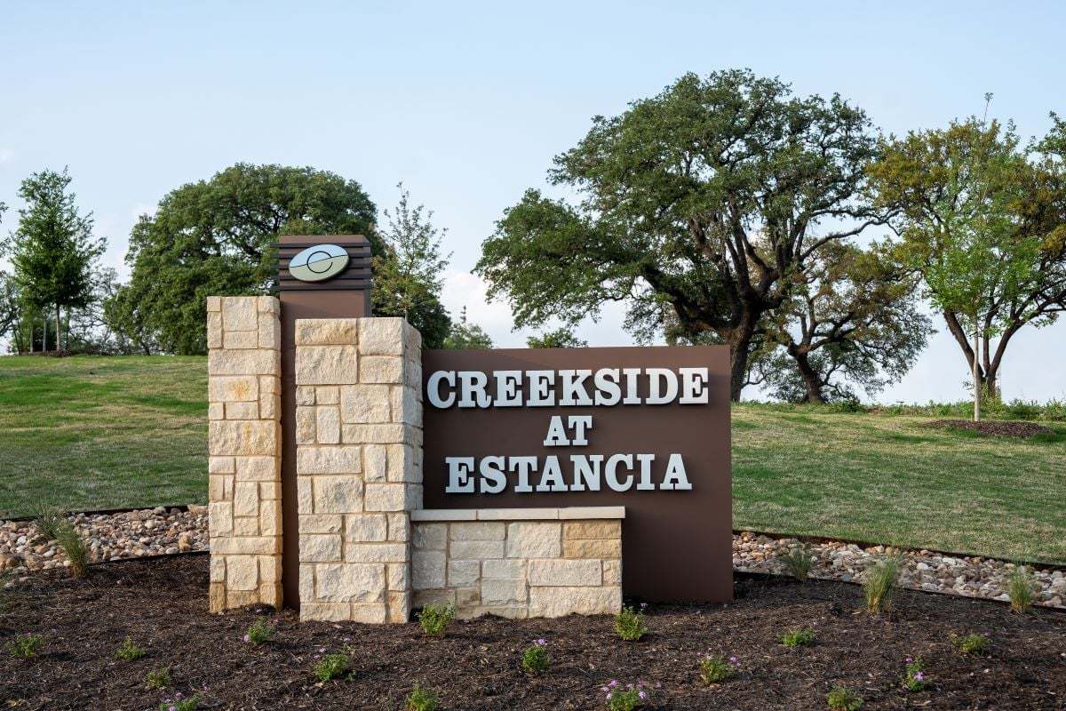 casa en Creekside at Estancia por KB Home