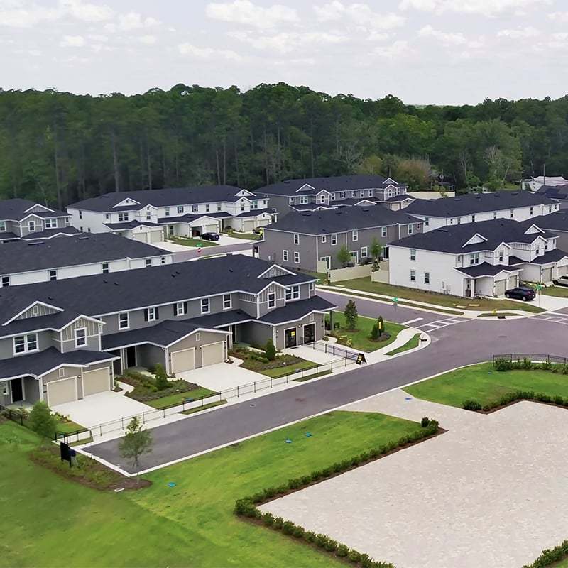 casa en Orchard Park Townhomes por KB Home