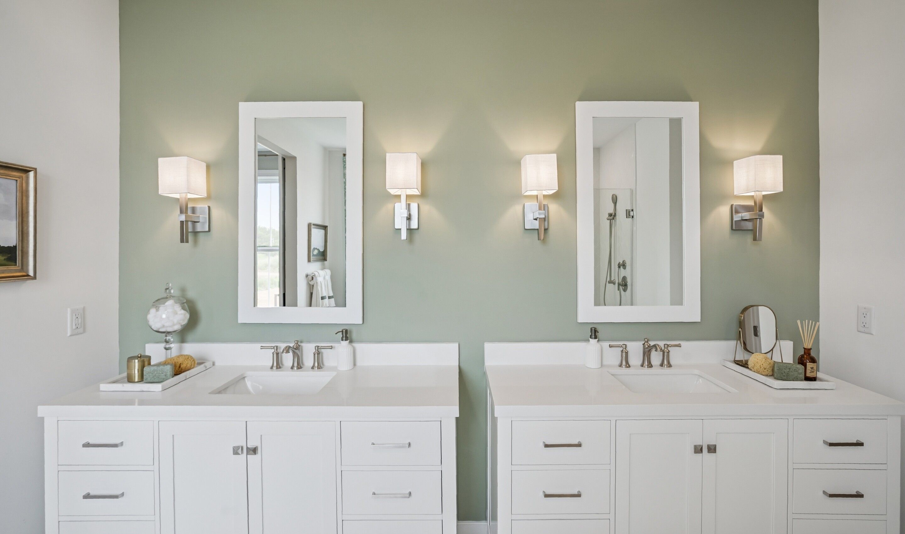 Freestanding vanities in primary bath