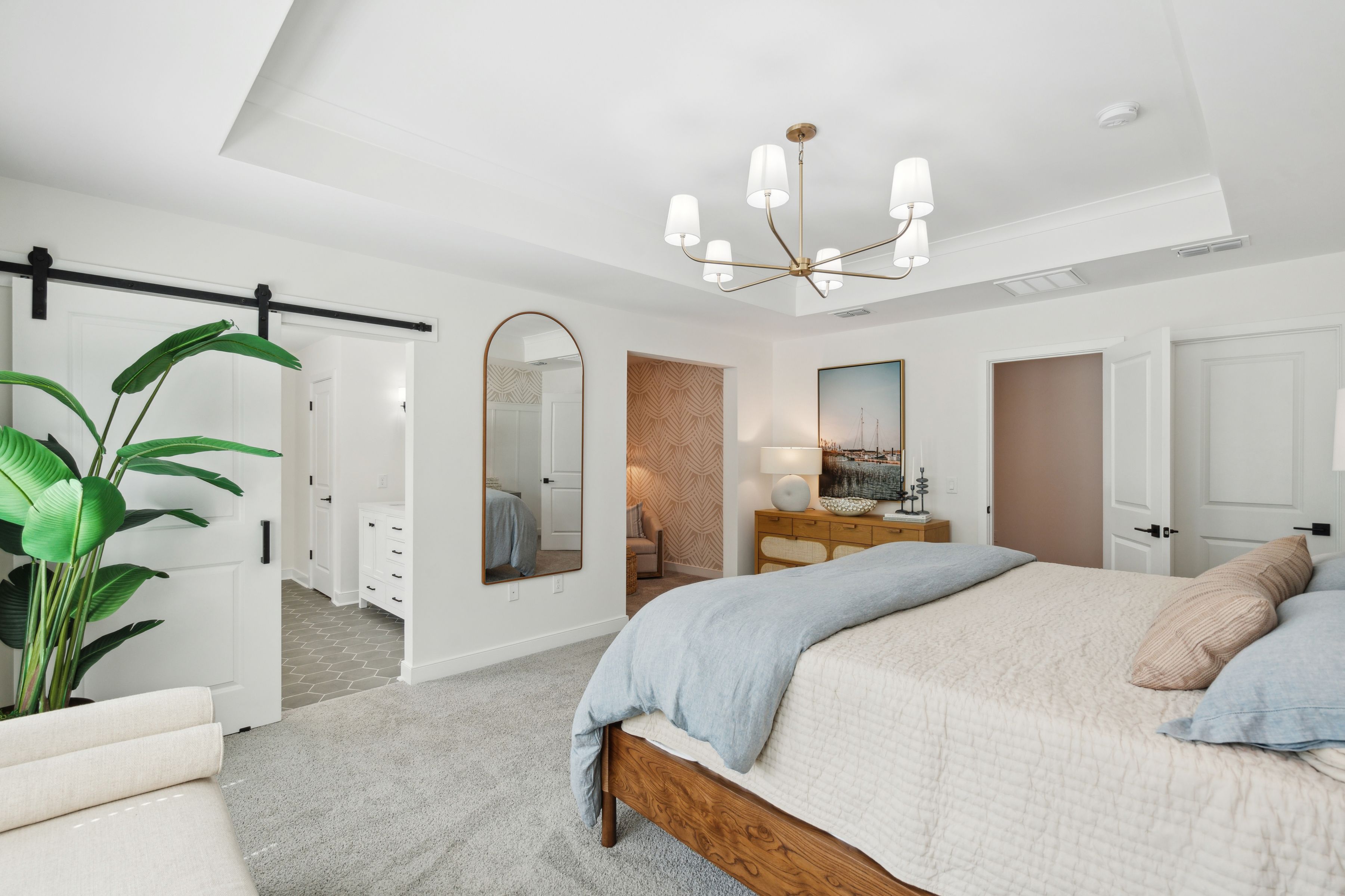 Primary suite with crown moulding